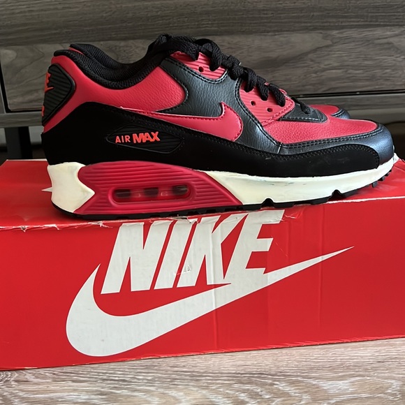 Nike Air Max 90 LTR (GS) - Crimson Gym Red/Gym Red-Black - Size 6.5Y - Picture 7 of 11